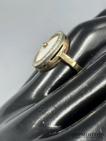 Кольцо с эмалью и бриллиантами. Золото 585 пробы, серебро 875 пробы, гильоширная эмаль, Алексей Помельников, Россия