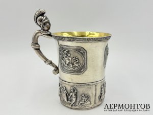 Кружка с сюжетами. Россия, Карл Петер Арманн, нач. 19 века. Серебро 84 пробы.