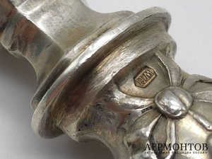 Лопатка с бантом. Серебро 84 пр. Российская империя, братья Хемпель, 1908-1915.