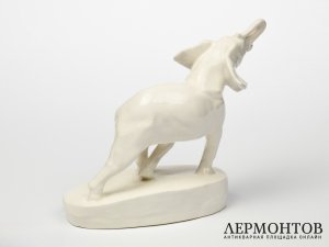 Статуэтка «Бегущий слон». Bechyne, Чехословакия, 1922–1942 годы
