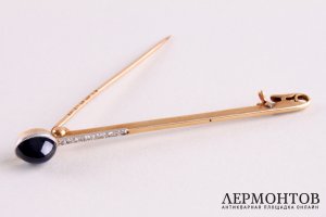 Брошь с сапфиром 2 ct и бриллиантами. СССР. Золото 583 пробы.