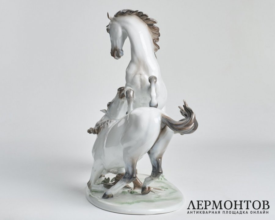 Статуэтка «Играющие жеребцы». Фарфор, Rosenthal, Германия