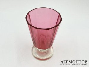 Бокал. Германия, 19 век. Цветное стекло.