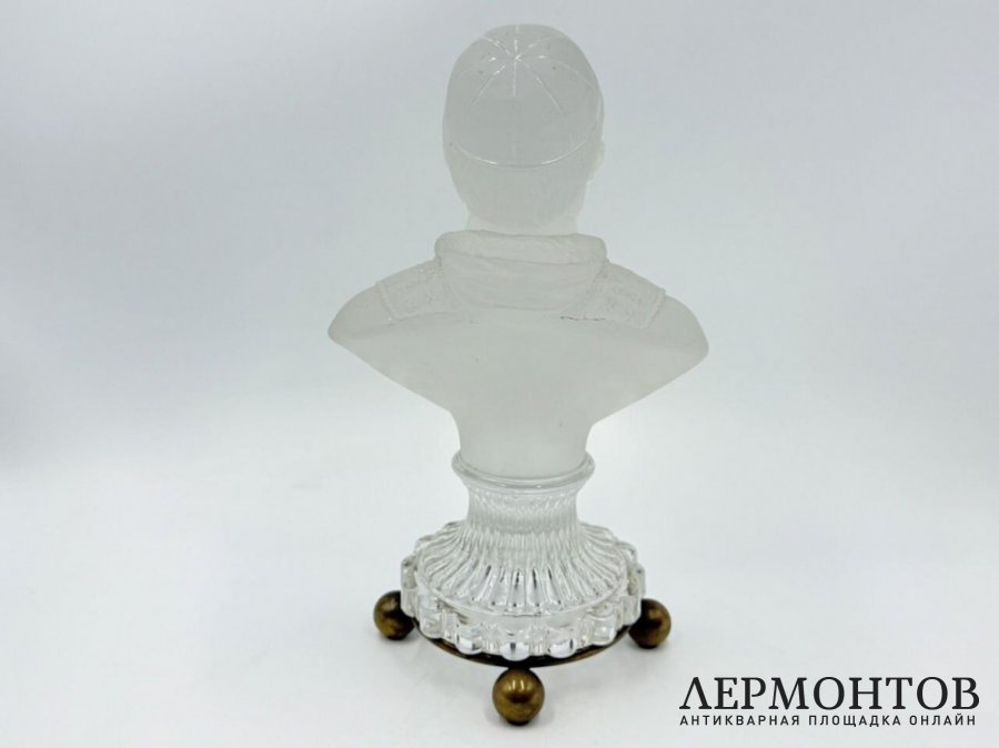 Бюст Папа Римский Пий IХ. Франция, Baccarat, 19 век. Стекло.