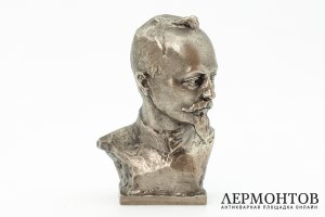 Бюст Феликса Эдмундовича Дзержинского. СССР, скульптор А. Мурзин, 1970-1980 гг.
