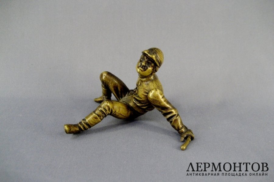 Пресс для бумаг Упавший жокей. Бронза. Европа, XIX век.