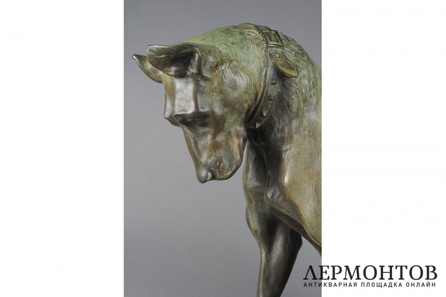 Скульптура Собака с цыпленком. Италия, автор Antonio Amorgasti, 1923 г. Бронза