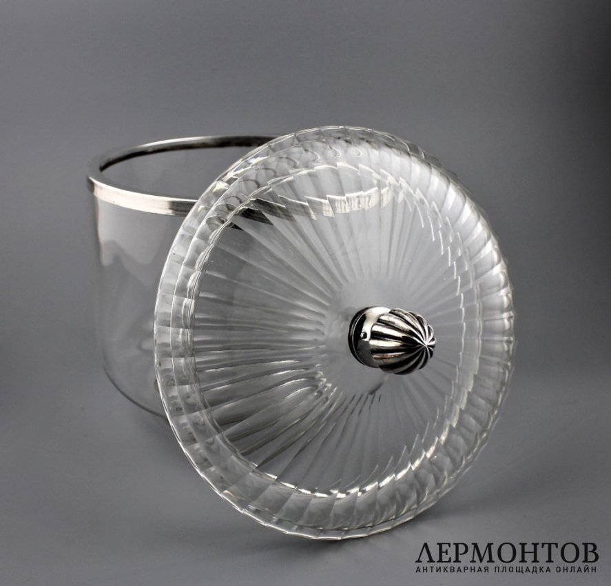 Большая бисквитница. Серебро 950, стекло. Франция, 1900-е.