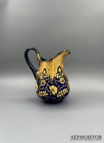 Сливочник с кабошонами. Кобальтовое стекло, эмали, Западная Европа, 1-я половина 20 века
