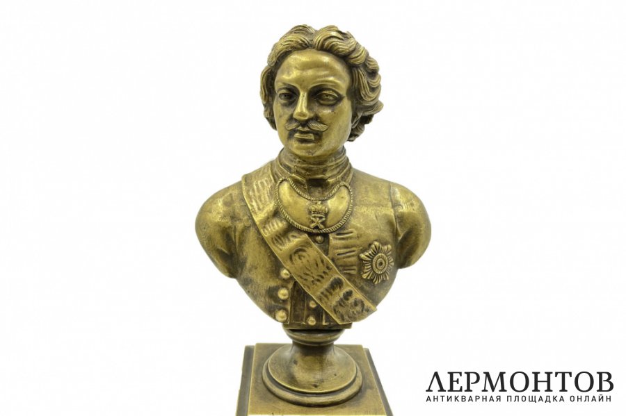 Бюст Император Петр I. Россия, Санкт-Петербург, 1870-е гг. Бронза, литье.