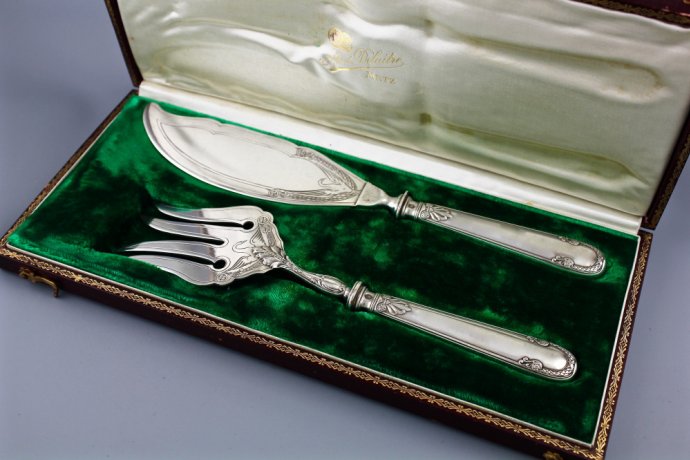 Сервировочный набор PUIFORCAT в стиле Ампир. Серебро 950 пробы. франция