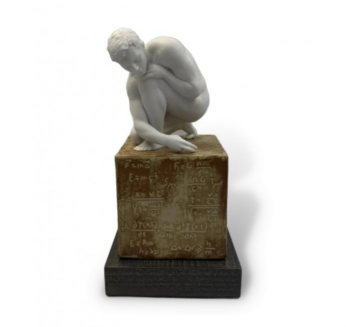 Статуэтка «Scientia» («Знания»). Бисквит, Lladro, скульптор Ernest Massuet, Испания