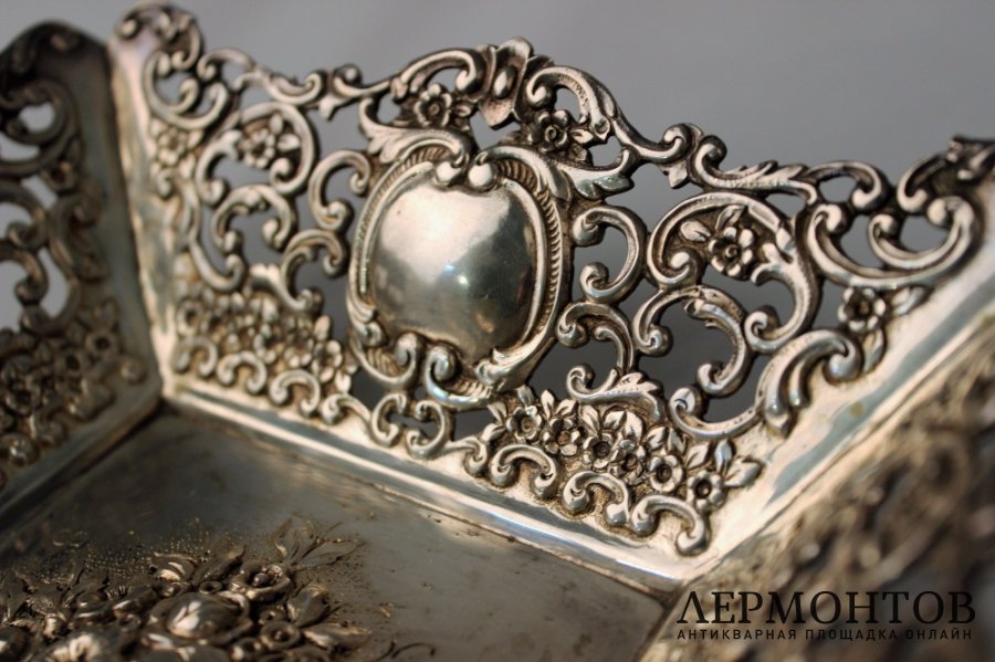 Ваза ажурная. Серебро 800 проба. Европа XX век.