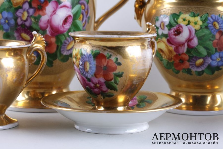 Чайный, кофейный сервиз на 6 персон. Фарфор. Европа.