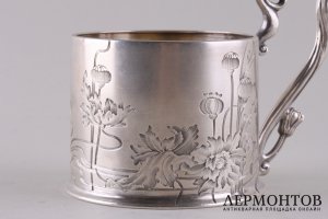 Подстаканник Маки со стаканом и ложкой. Серебро 84 пробы. Российская империя, 1908-17