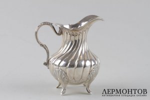 Молочник в стиле рококо. М. Martin. Серебро 950 пробы. Франция.