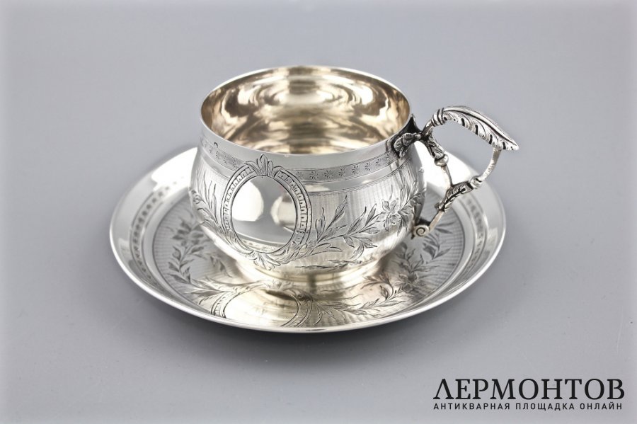 Чайная пара. P. Tonnelier. Серебро 950 пробы. Гильоше, гравировка. Франция, XIX в.