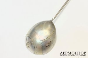 Ложка для меда и варенья в стиле Модерн. Россия, нач. 20 в. Серебро 84 пробы.