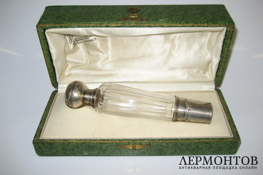 Флакон для духов. Серебро 950, стекло. Франция, XIX век. 