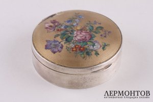 Шкатулка с эмалью гильоше. Серебро 900 пробы. Австрия.