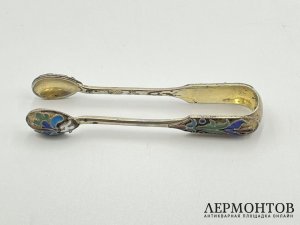 Миниатюрные щипцы. Россия, Любавин, 1900-е гг. Серебро 84 пробы, эмаль.
