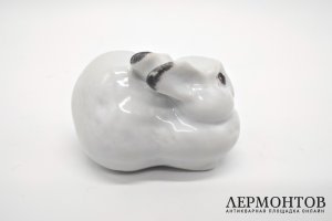 Статуэтка Заяц-беляк. Фарфор, роспись. СССР, ЛФЗ, 1950-60е гг.