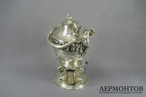 Бульотка. Серебро 800 пробы. Германия, XIX век. Высота 35 см.