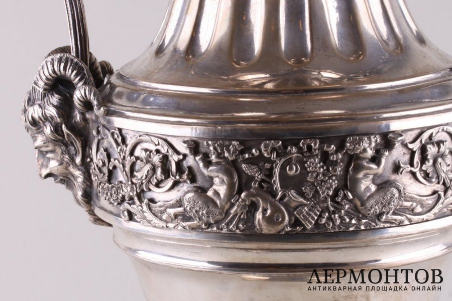 Большая ваза в стиле ампир. Серебро 800 пробы. Италия, Милан, сер. XIX в.