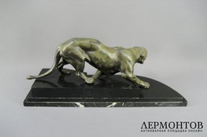 Скульптура Львица. Шпиатр, мрамор. Европа, XIX век.