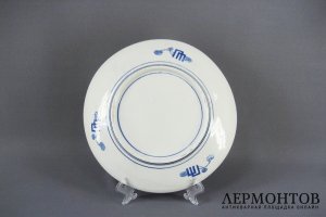 Декоративная тарелка. Фарфор. Восток, XIX век.
