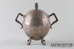 Чайный сервиз из 3 предметов в коробке. Россия, фирма Овчинникова, 1880 г. Серебро 84