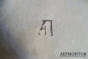 Мальчик на санках. Бисквит. Россия, мануфактура А. Попова, 30-50-е годы XIX века. 