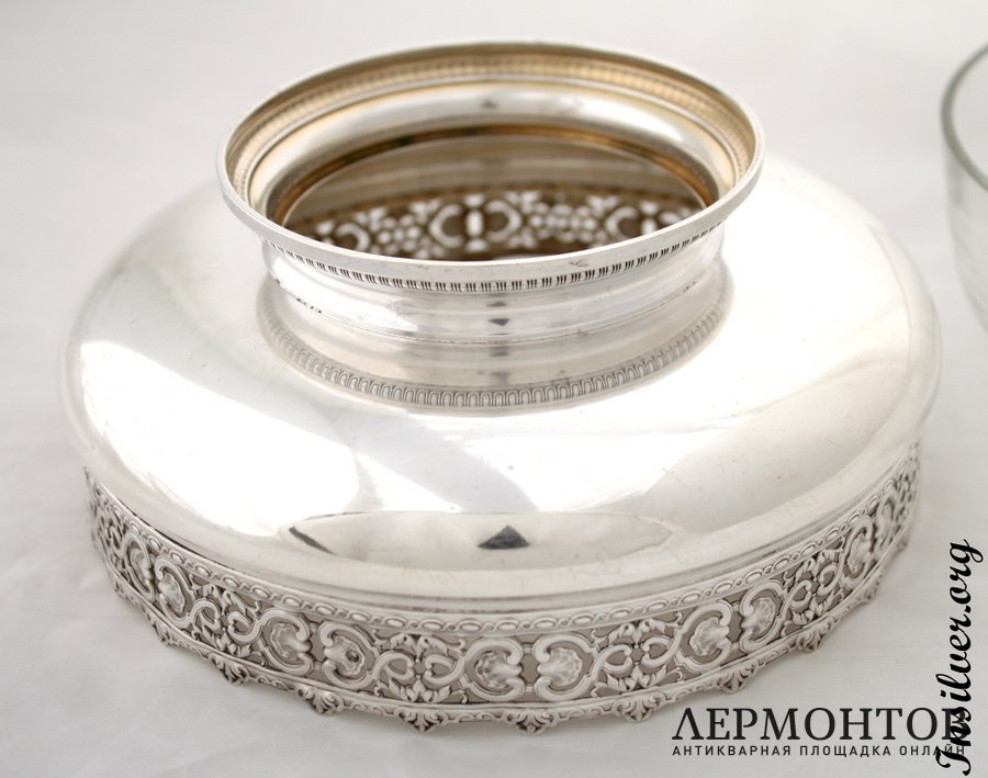 Ваза ажурная с хрустальной вставкой. Ravinet et Denfert. Серебро 950. Франция