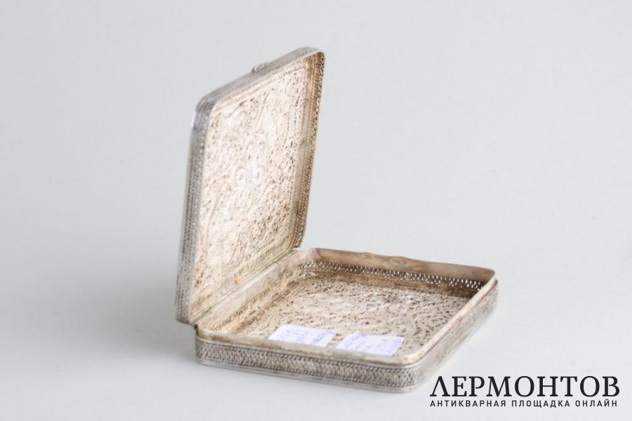 Таблетница. Серебро 84 пр., скань. Российская империя, Петербург, Артамонов, 1900-е