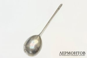 Ложка для меда и варенья в стиле Модерн. Россия, нач. 20 в. Серебро 84 пробы.
