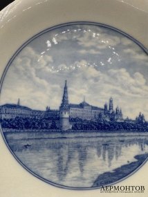 Блюдо с видом Московского Кремля. Фарфор, Meissen, Германия, 20 век