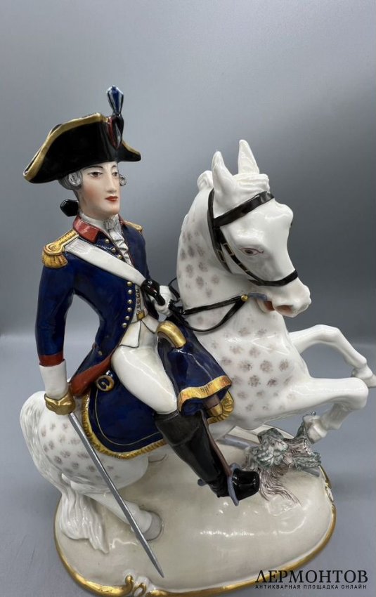 Статуэтка «Капитан бернской артиллерии 1798 года». Фарфор, роспись, Nymphenburg, Германия, начало 20 века