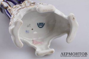 Статуэтка. Дама с лютней. Фарфор, роспись. Royal Dux Bohemia, XX век.