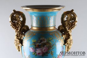 Ваза. Франция, Севрская мануфактура.  Фарфор, бронза.