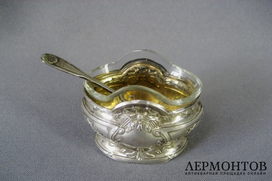 Солонка. Серебро 950 пробы, стекло. Франция. XIX век.