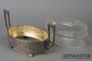 Вазочка для конфет и сладостей. Россия, 2 Артель. Серебро 84 пробы, хрусталь.