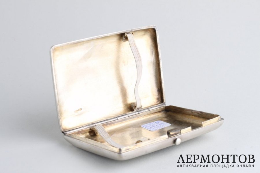 Портсигар, узор лыко. Серебро 84 пробы, чернь. Российская империя, 1899-1908.