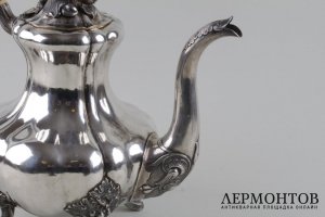 Кофейник Карл Сейпель. Серебро 84 пробы. Российская империя, середина XIX века.