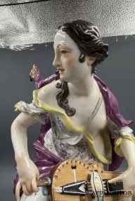 Скульптура «Муза Эрато». Фарфор, Meissen, И. И. Кендлер, Германия, 2013 год