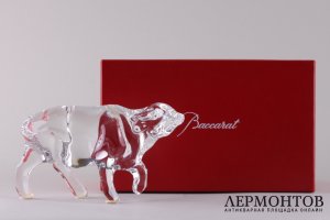 Статуэтка Бык. Франция, фирма Baccarat. Хрусталь, резьба. Символ 2021 года.
