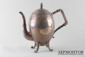 Чайный сервиз из 3 предметов в коробке. Россия, фирма Овчинникова, 1880 г. Серебро 84