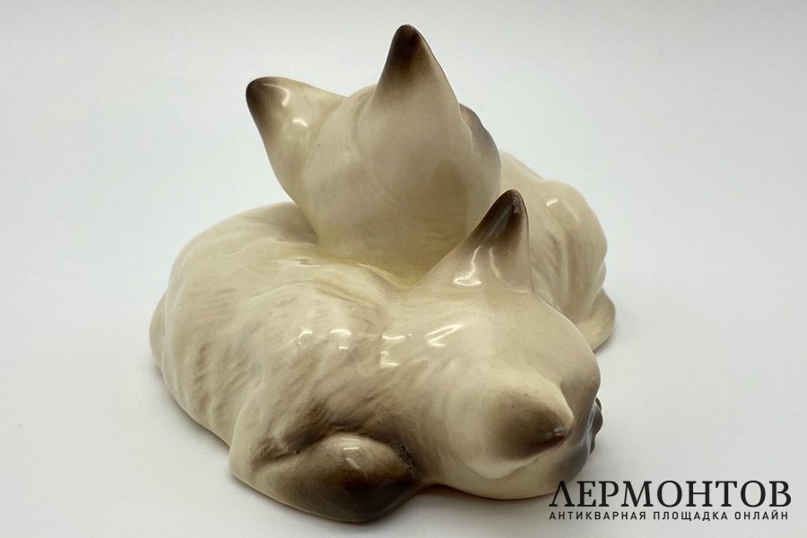 Статуэтка Сиамские котята. Фарфор, роспись. Англия,  Royal Doulton, 1930-70-е 