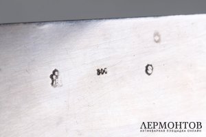  Коробка  с изображением сцены в трактире. Серебро 800. Голландия