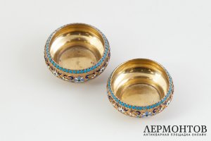 Парные солонки. Российская Империя, мастер В. Андреев, 1899-1908 гг. Серебро 84 эмаль