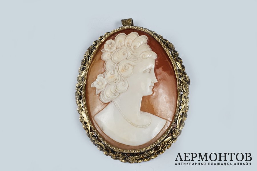 Камея. Агат, серебро 900 пробы, золочение. Европа, XIX век.  